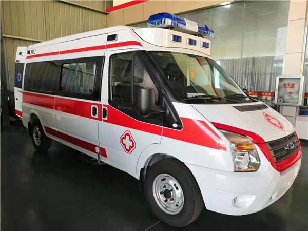阿勒泰福特V362救护车